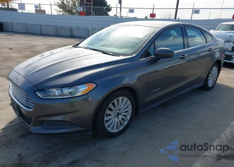 2016 Ford Fusion Hybrid S из США, поврежденный, VIN 3FA6P0UU9GR250985